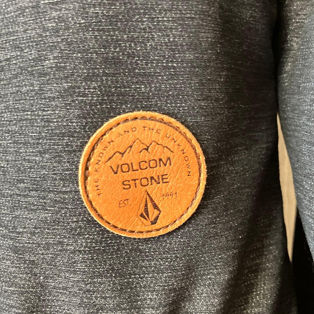 VOLCOM レディース　スノーボードウェア　上下