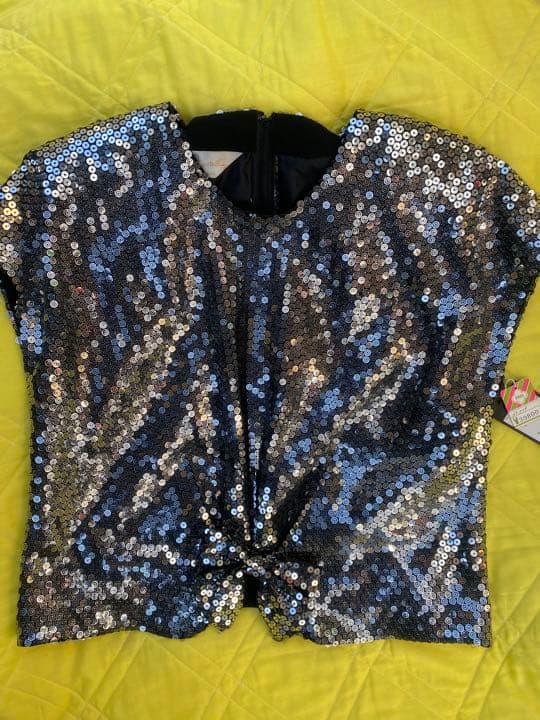 スパンコール　派手な衣装　ハロウィンやダンスなどにも