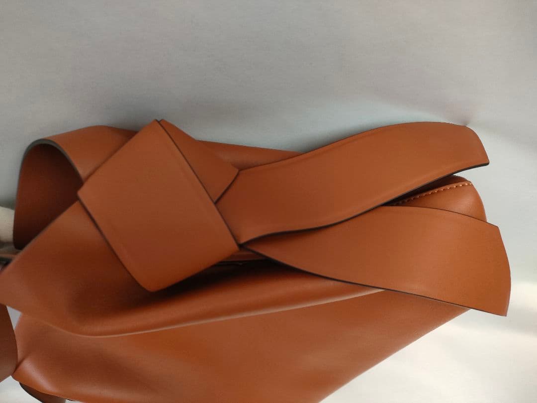 Acne Studios アクネストゥディオズ ショルダーバッグ レザー 革