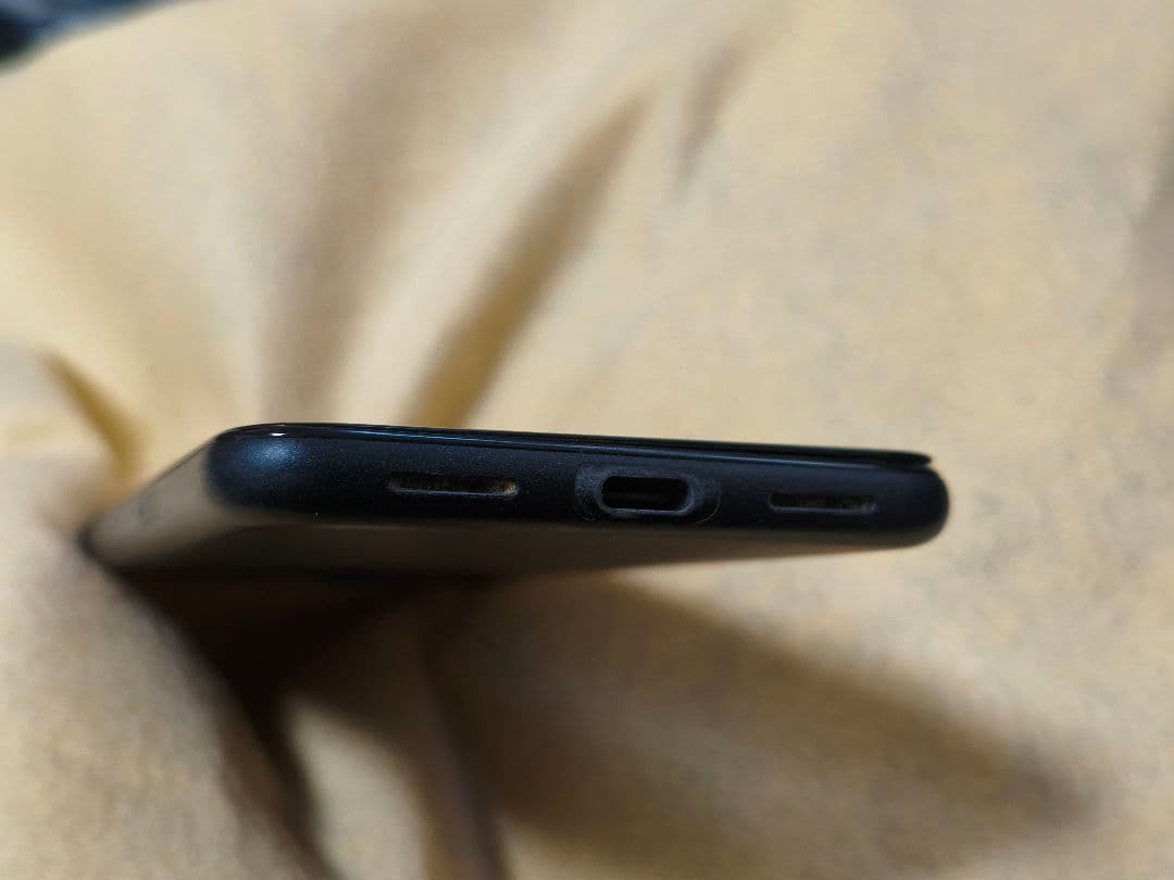 Google Pixel 5 本体