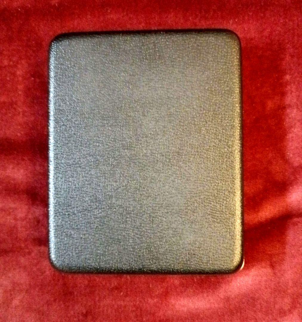 日本赤十字社 銀色有功章 バッジ 勲章 徽章 胸章 記章 メダル