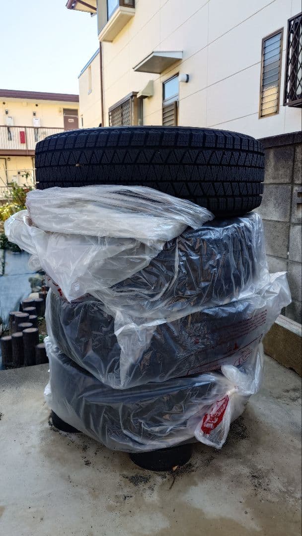 BLIZZAK　DM-V3　225/65R17　2024年　タイヤ4本ホイール付