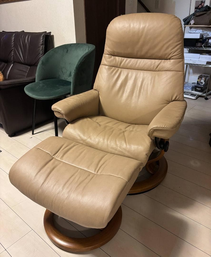 まことくん EKORNESストレスレスリクライニングチェア本革 オットマン