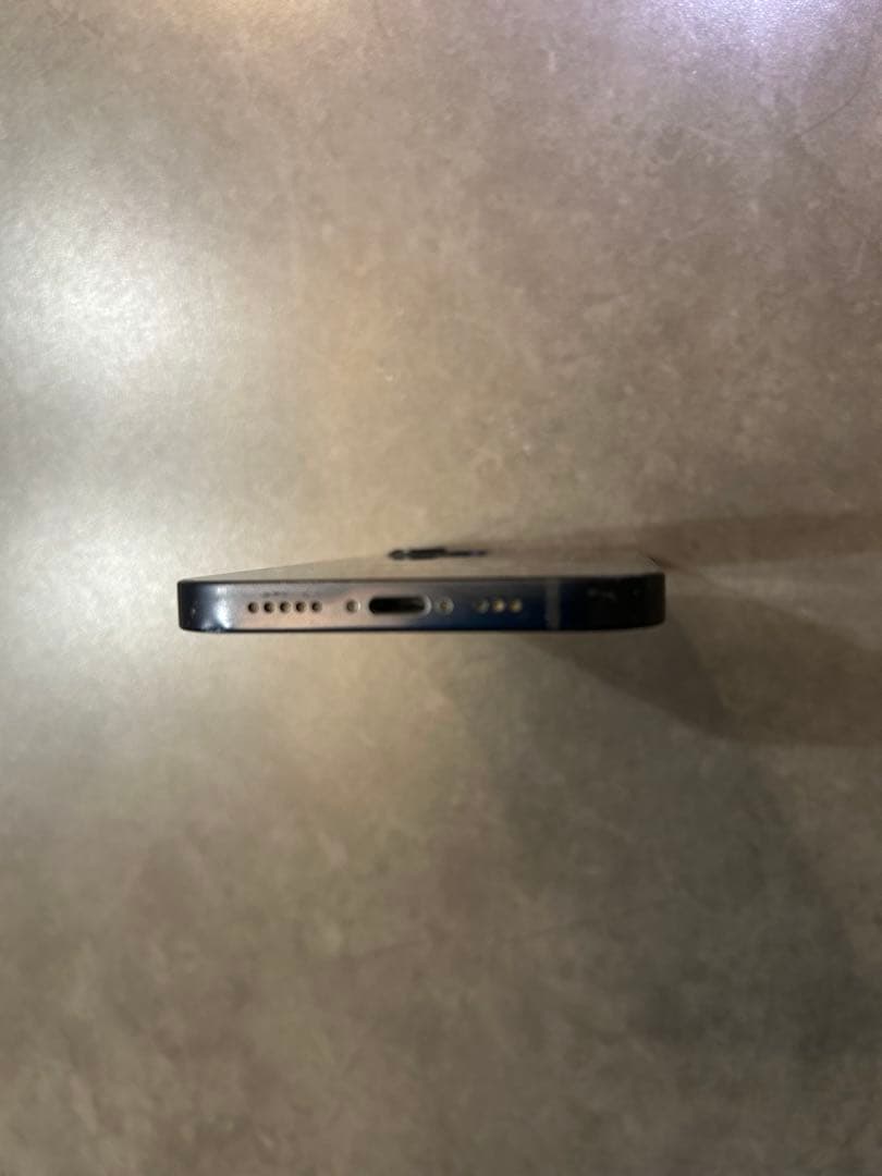 Apple iPhone 12 ブラック　64GB（SIMフリー）箱付き【美品】