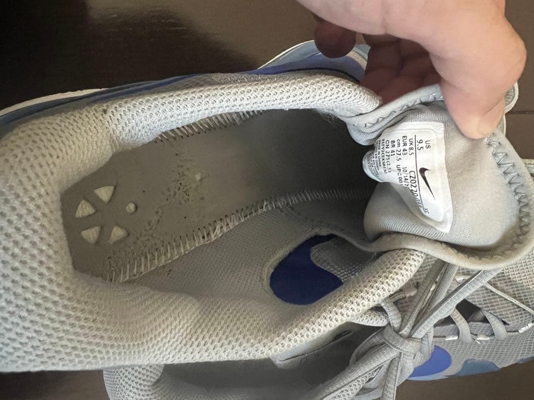 NIKE テニスシューズ