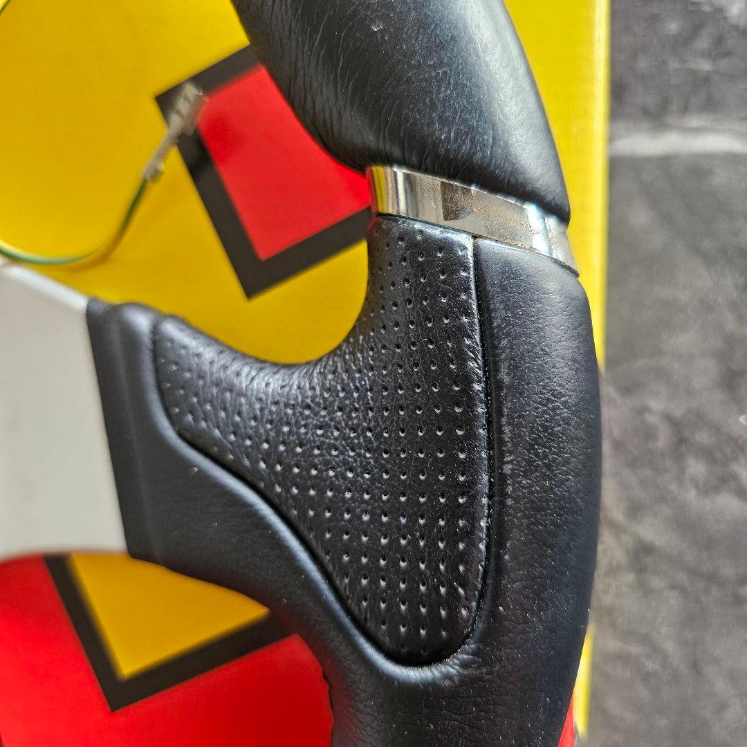 MOMO 　モモステアリング　MILLENIUM　ミレニアム　35パイ　M51