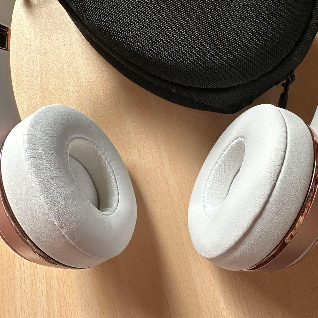beats solo 3ワイヤレス ヘッドホン　ローズゴールド