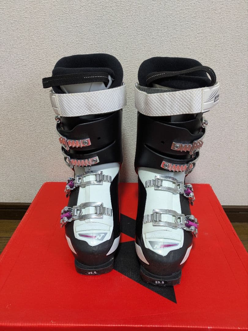 Nordica スキー用ブーツ 25.5 女性用