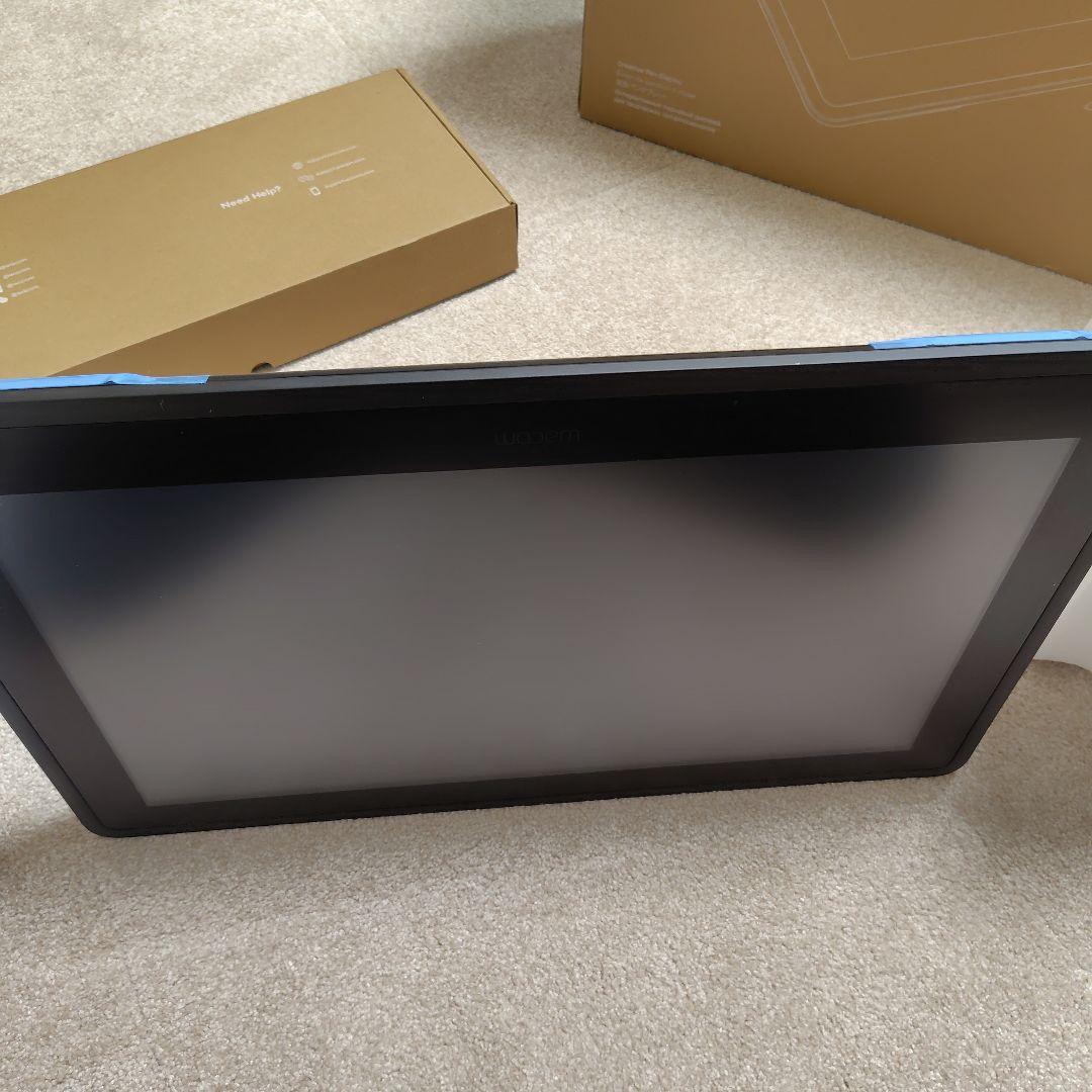 Wacom Cintiq DTK-2260K0D 本体
