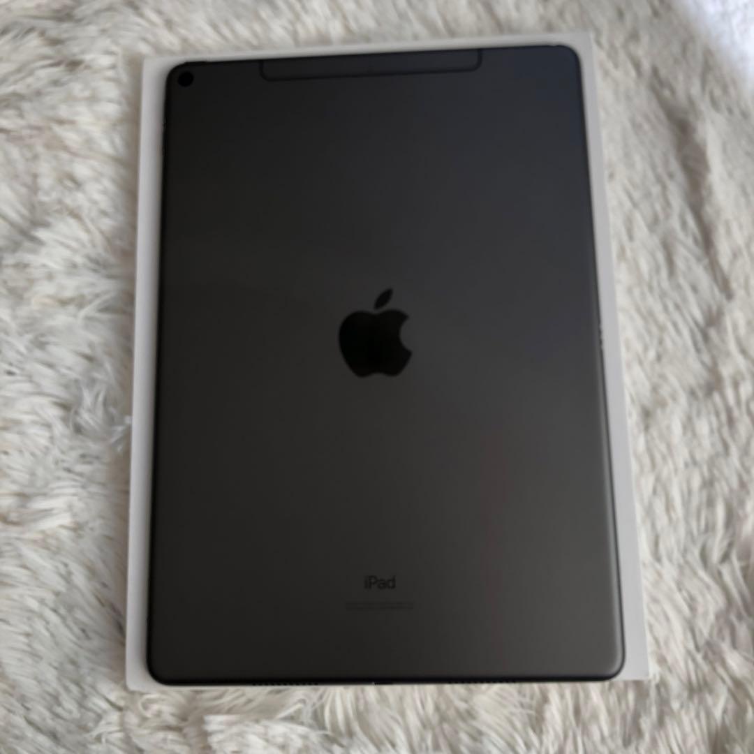 【1台限定特価格】iPad Air3 256GB SIMフリー 【すぐ発送】