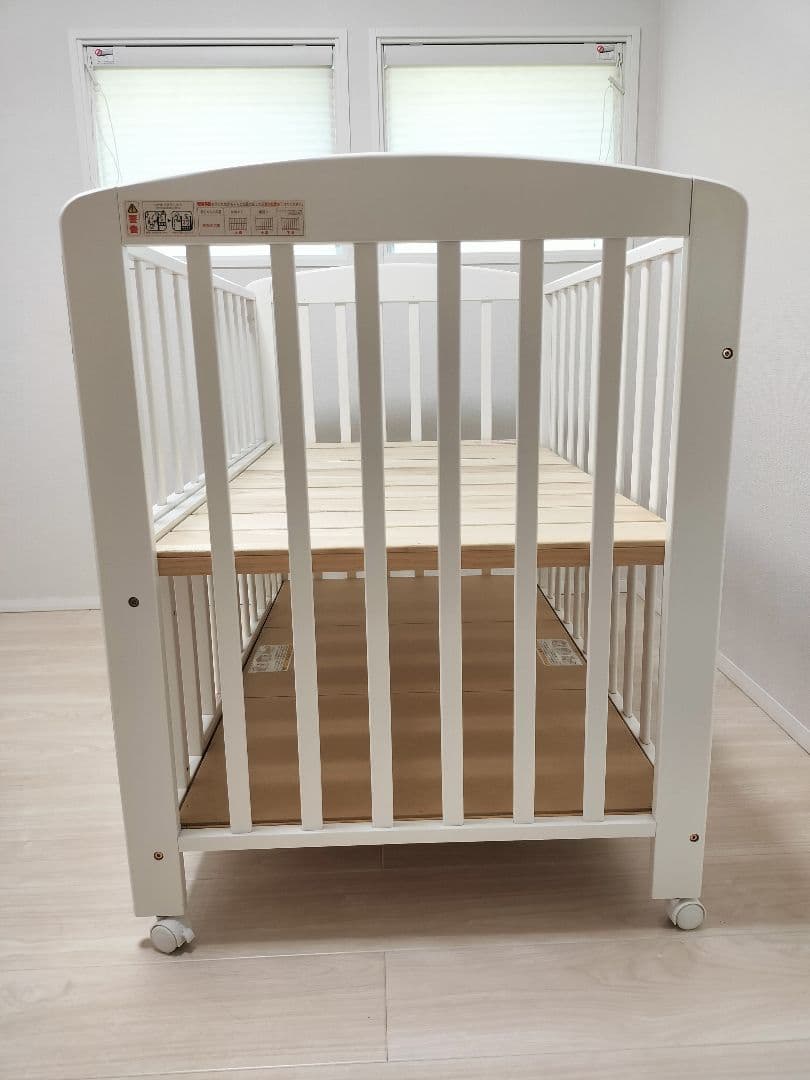 ベビーベッド　KATOJI カトージ　タチベッド