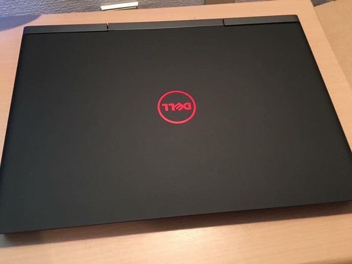 Windowsノート本体 Dell 7567