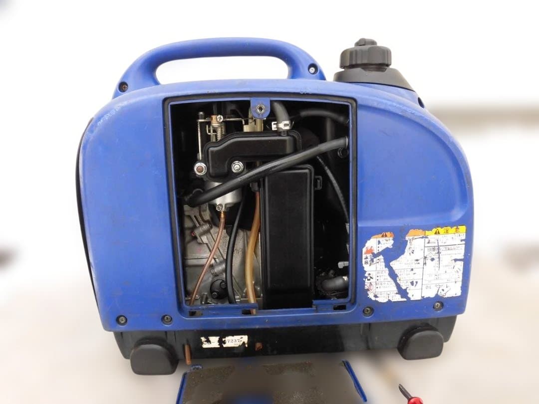 送料無料・・・インバーター発電機 YAMAHA EF900is