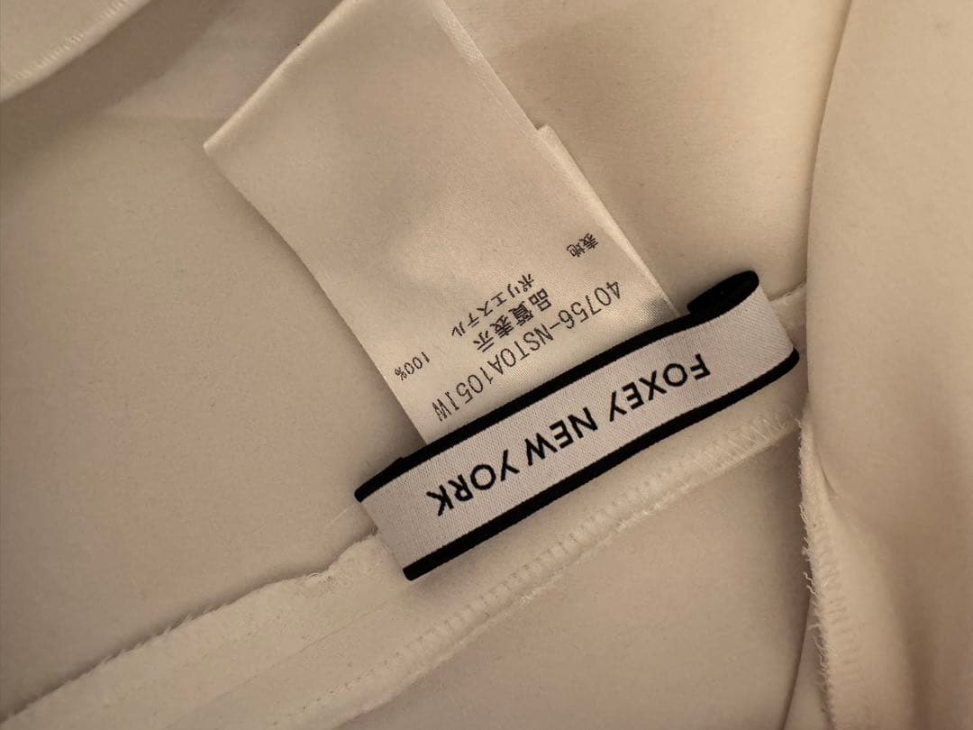 FOXEY 首元がエレガントなパフスリーブ ブラウス