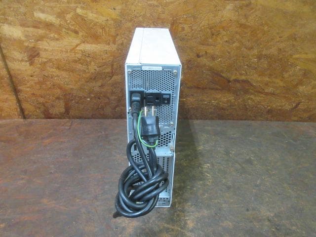 9送料込★ 富士通 ESPRIMO D588/TX i7 8th Genジャンク