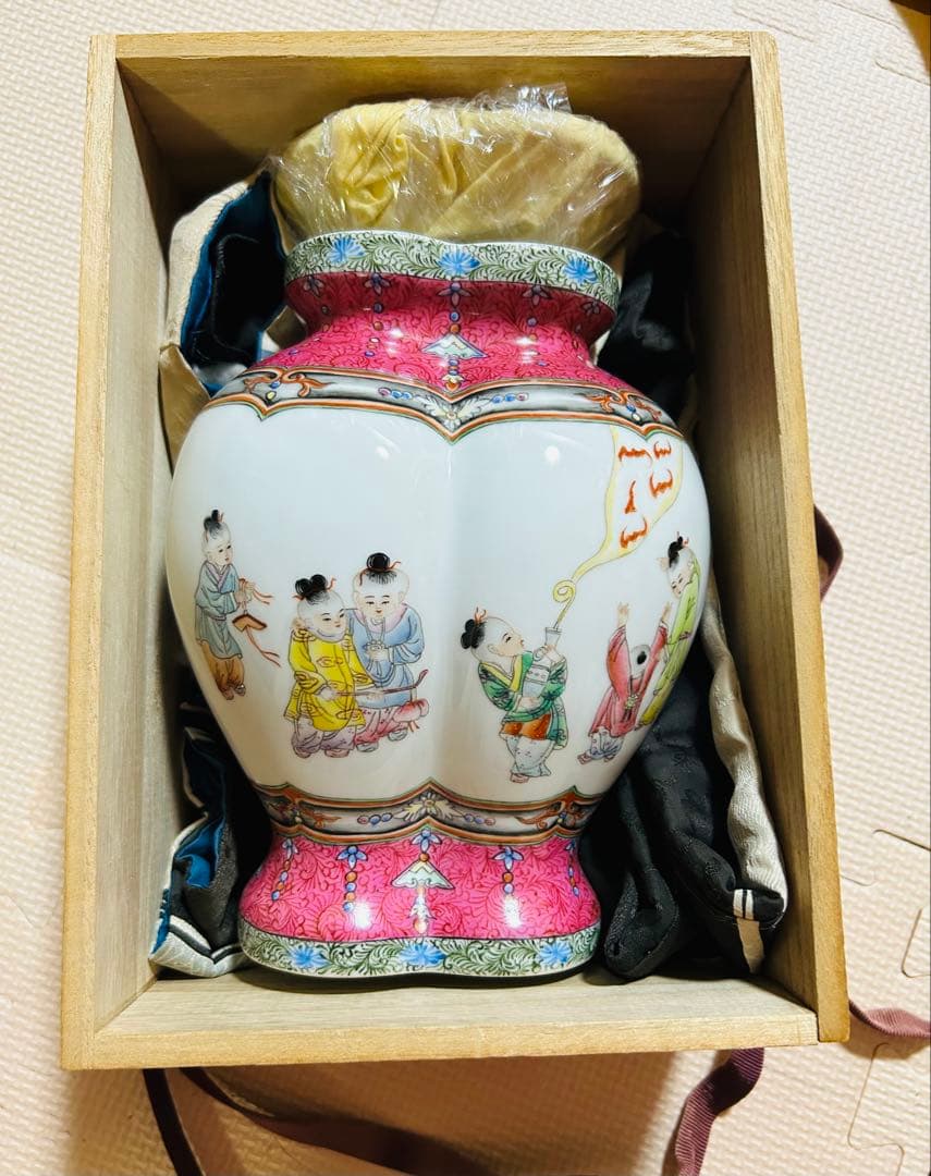 中国古美術/清清代時代珐瑯彩嬰戲紋雙聯蓋瓶/景德鎮製。 y508