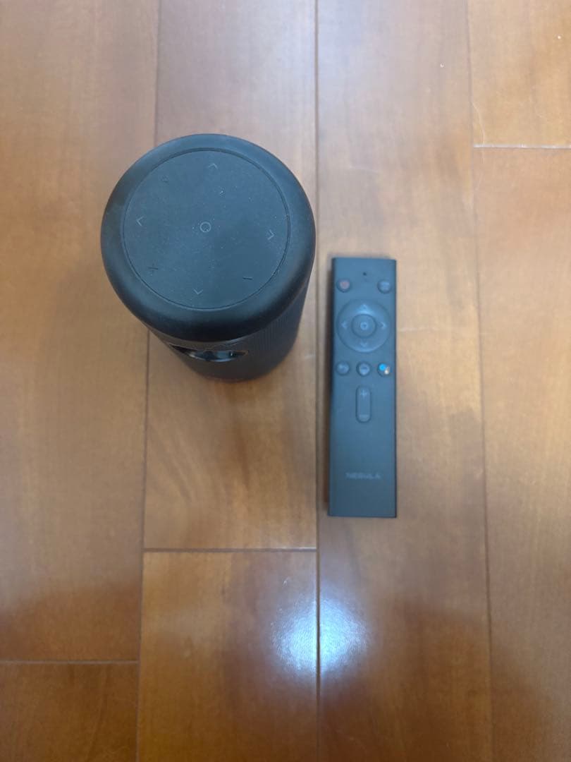 NEBULA 円筒形プロジェクター 本体