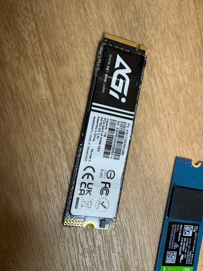 M.2 SSD 1TB×2 WD Green AGI + SSDリーダー
