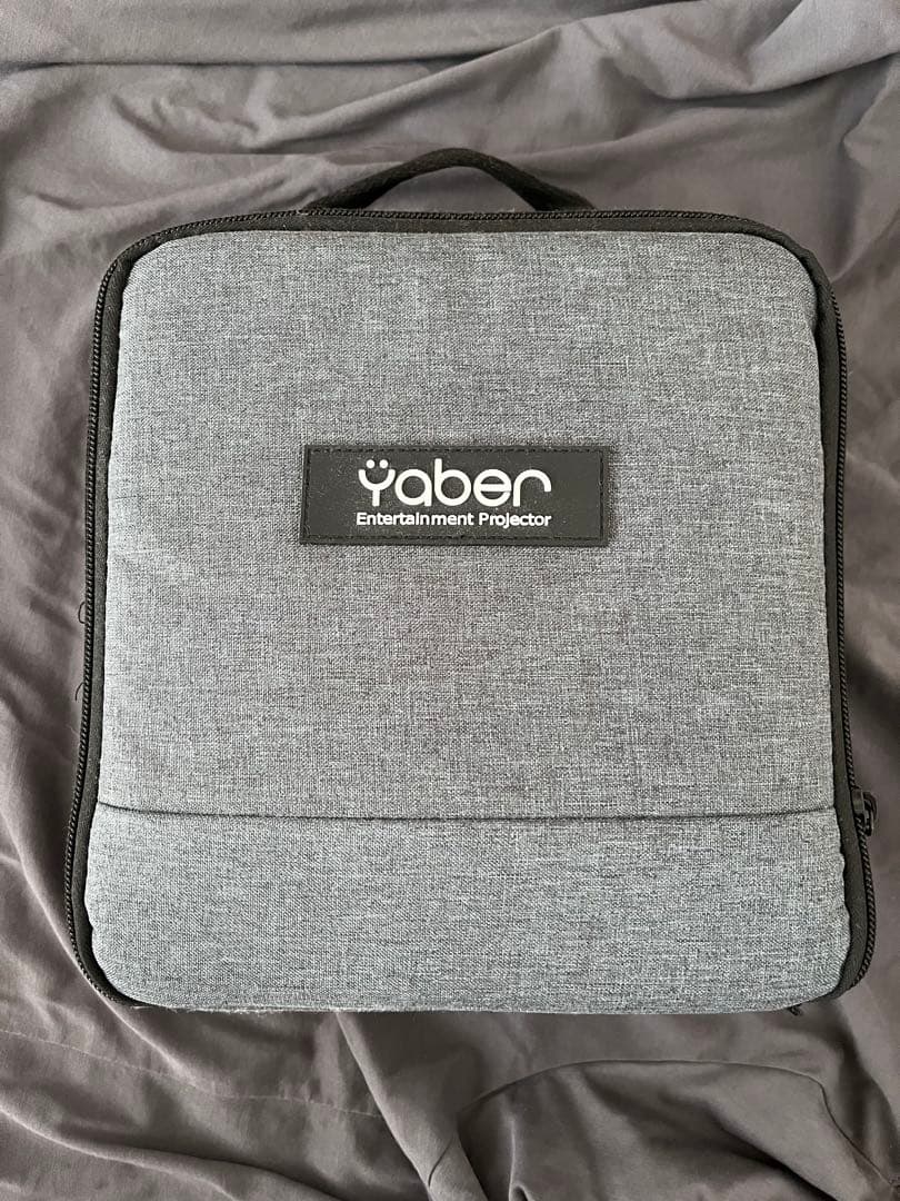 Yaber V5 プロジェクター 小型 フルHD対応 外箱・付属品完備