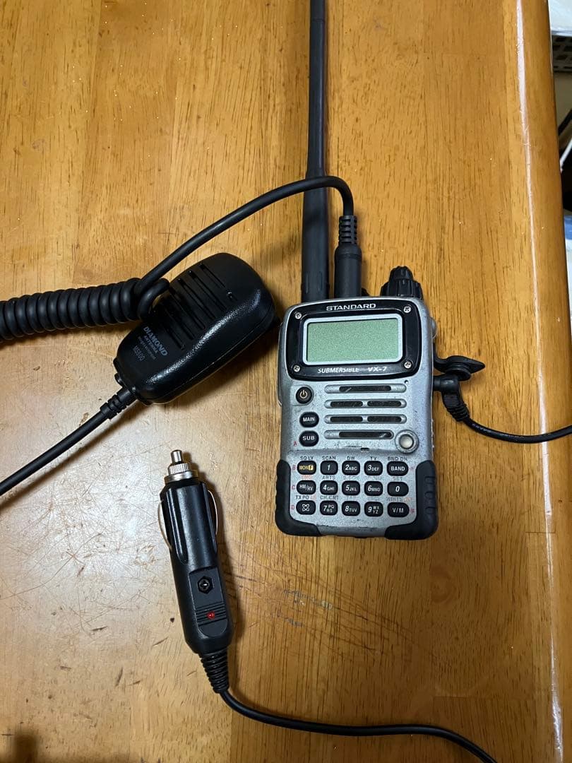 STANDARD VX-7 トランシーバー