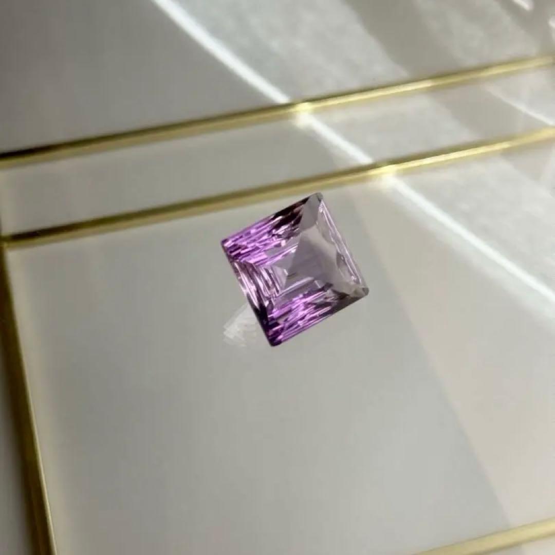 宝石質アメジスト レーザーカット ルース　インテリア　置物