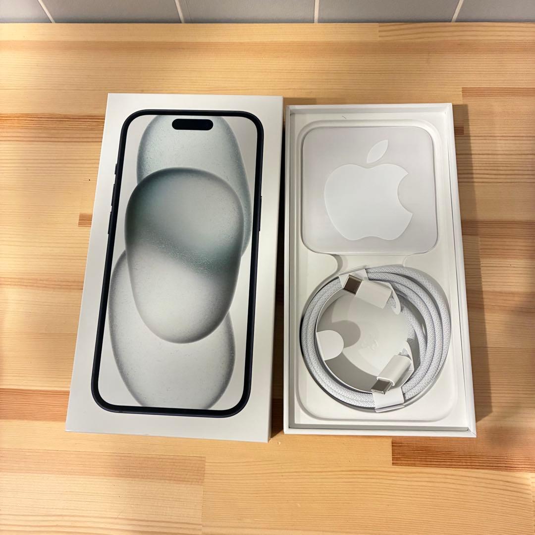 Apple iPhone 15 ブラック 128GB ディスプレイを公式にて交換